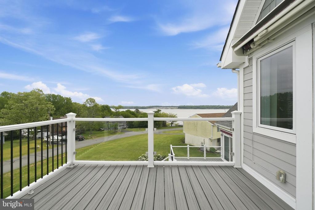 Image 76 of property listing at 160 CLIFFVIEW DR, North East, MD 21901