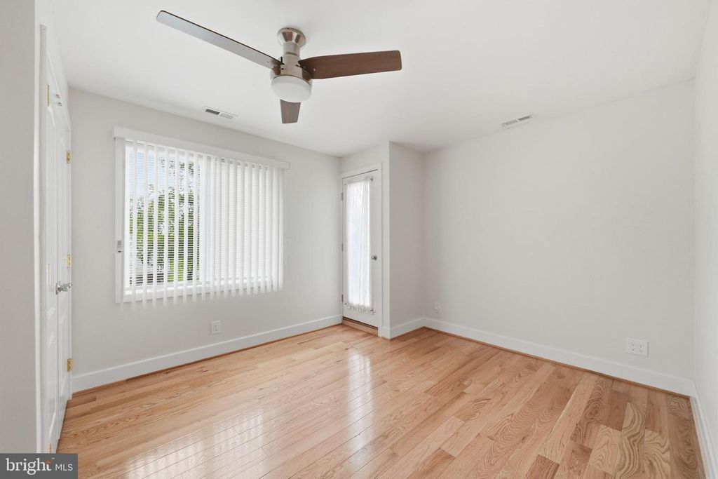Image 81 of property listing at 160 CLIFFVIEW DR, North East, MD 21901