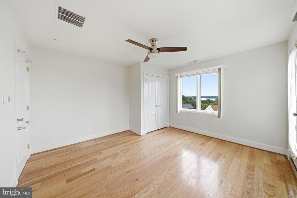 Image 84 of property listing at 160 CLIFFVIEW DR, North East, MD 21901