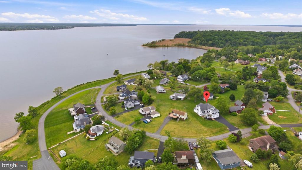Image 9 of property listing at 160 CLIFFVIEW DR, North East, MD 21901