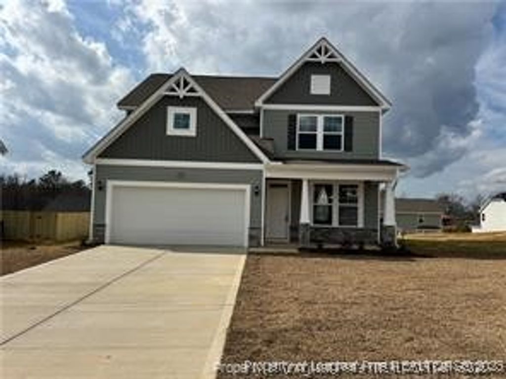 179 Grove Walk Road, Raeford, NC 28376