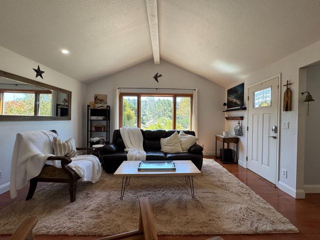 8025 Teichman Court, Prunedale, CA 93907