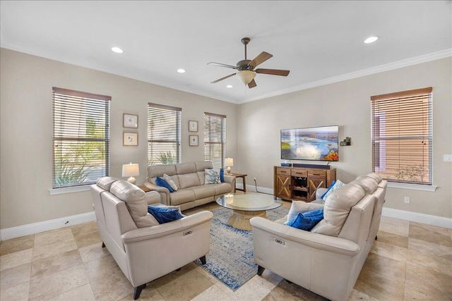 210 W. Grand Key, Destin, FL 32541