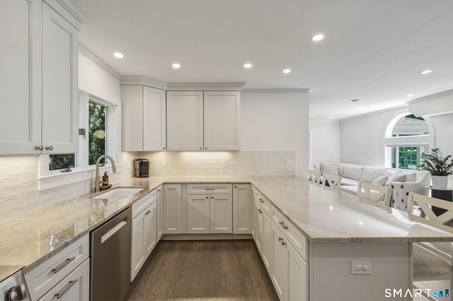 31 Sols Point Road, Clinton, CT 06413