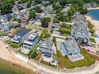 31 Sols Point Road, Clinton, CT 06413