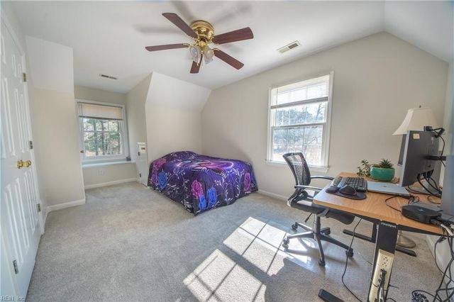 230 Chick Cove DR, Hardyville, VA 23070