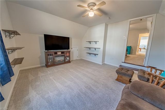 230 Chick Cove DR, Hardyville, VA 23070