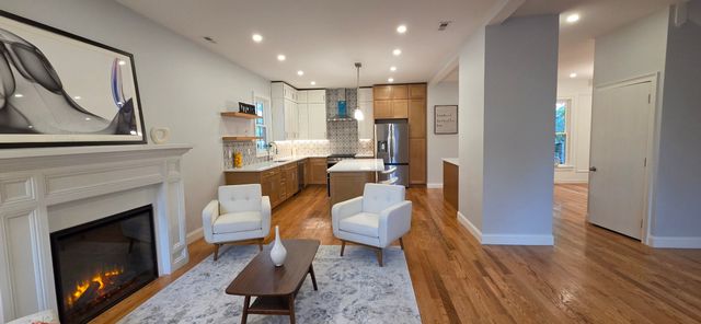 36 Mystic St, Medford, MA 02155