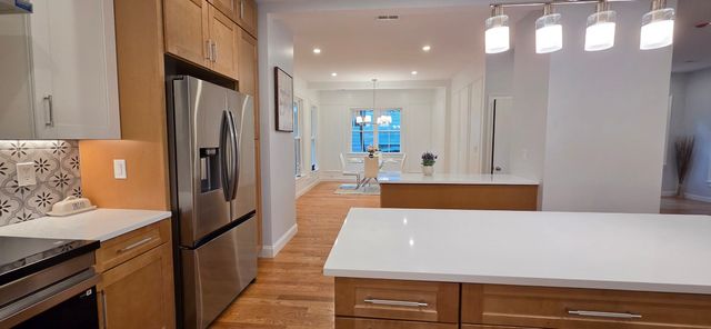 36 Mystic St, Medford, MA 02155
