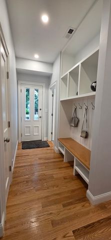 36 Mystic St, Medford, MA 02155