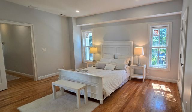 36 Mystic St, Medford, MA 02155