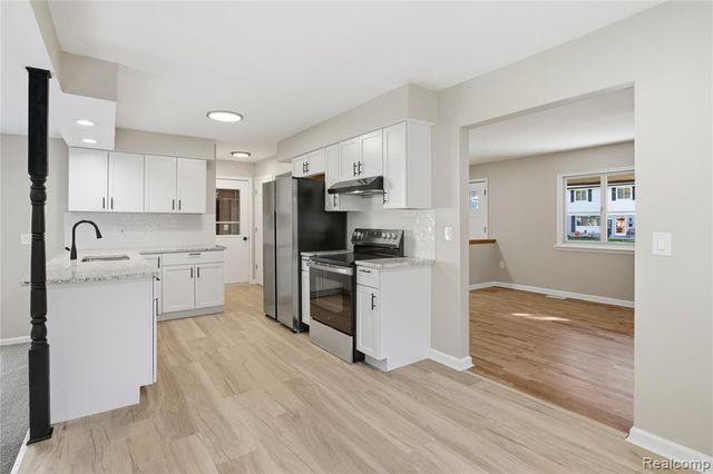 22104 Bernard Street, Taylor, MI 48180