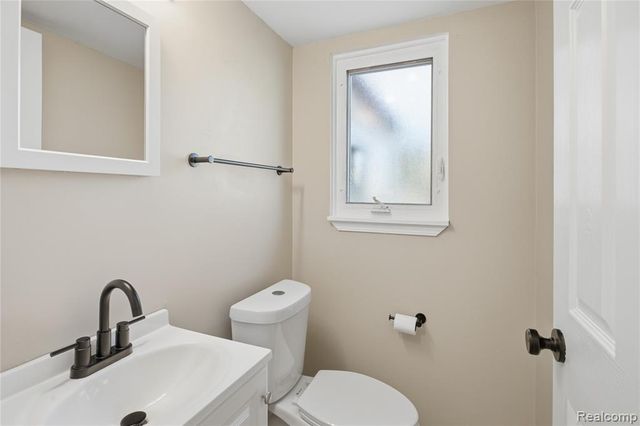 22104 Bernard Street, Taylor, MI 48180