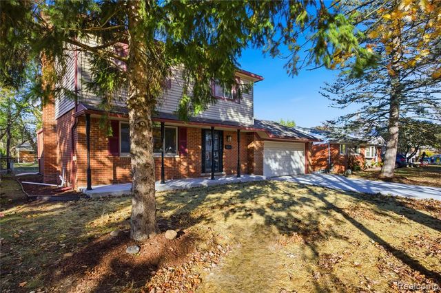 22104 Bernard Street, Taylor, MI 48180