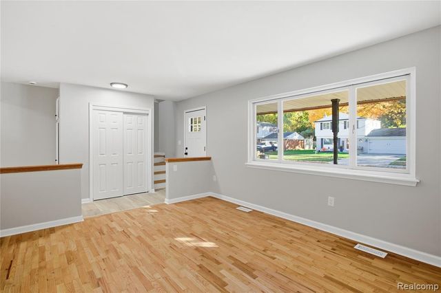 22104 Bernard Street, Taylor, MI 48180