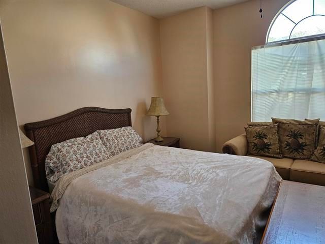 927 Edge Dr., North Myrtle Beach, SC 29582