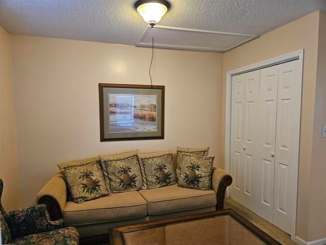 927 Edge Dr., North Myrtle Beach, SC 29582