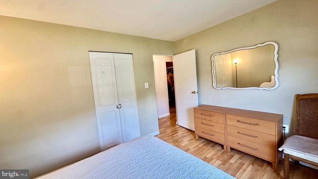 813 N ARGONNE AVE, Sterling, VA 20164
