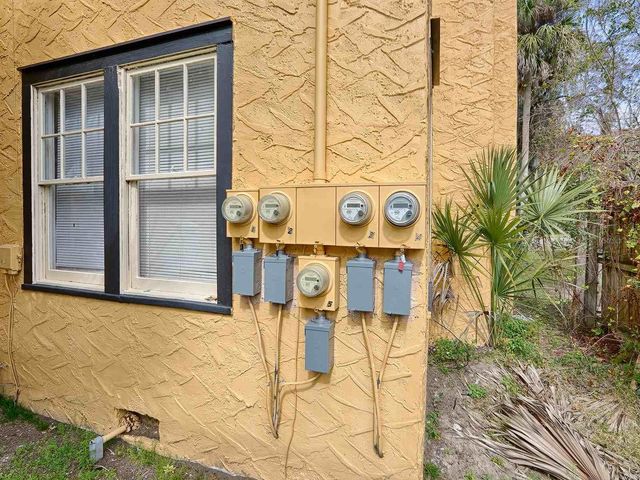 426 E CITRUS AVENUE, Eustis, FL 32726