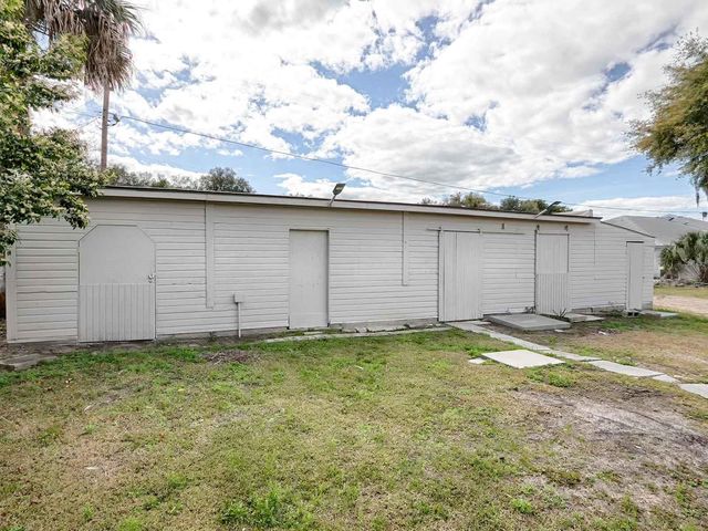 426 E CITRUS AVENUE, Eustis, FL 32726