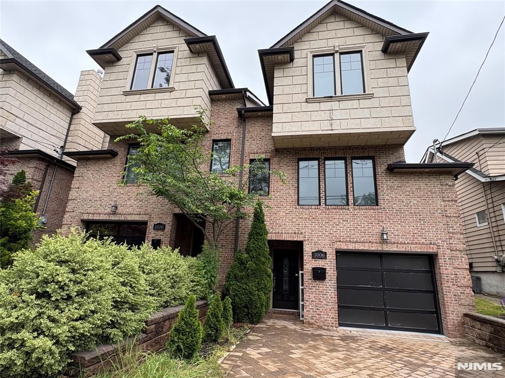 1006 Morningside Lane, Fort Lee, NJ 07024