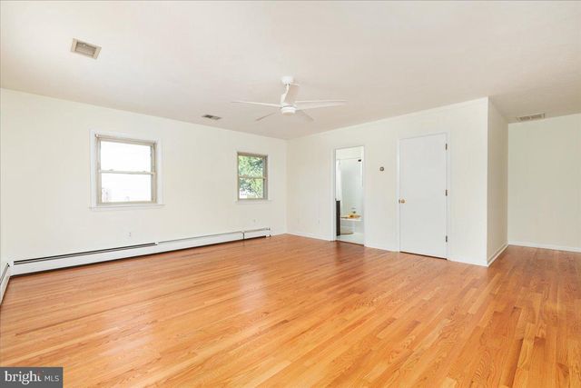 110 GRINDSTONE DR, Winchester, VA 22602