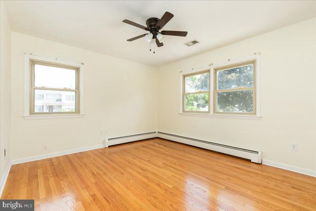 110 GRINDSTONE DR, Winchester, VA 22602
