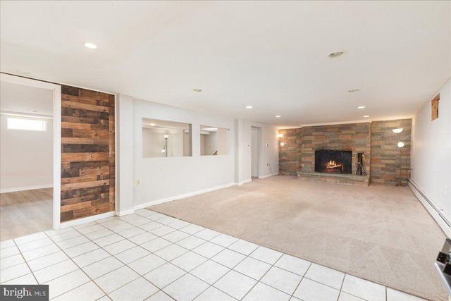 110 GRINDSTONE DR, Winchester, VA 22602