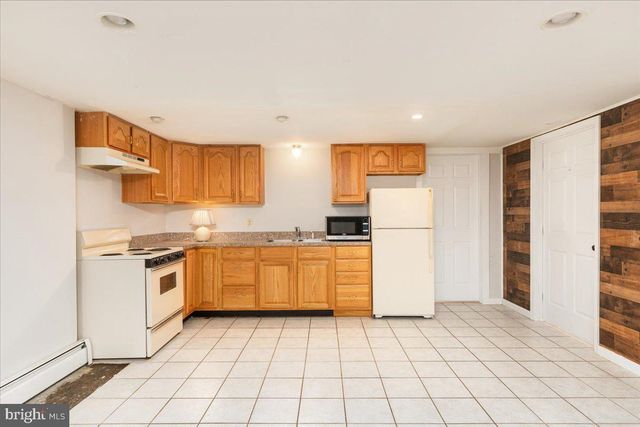 110 GRINDSTONE DR, Winchester, VA 22602