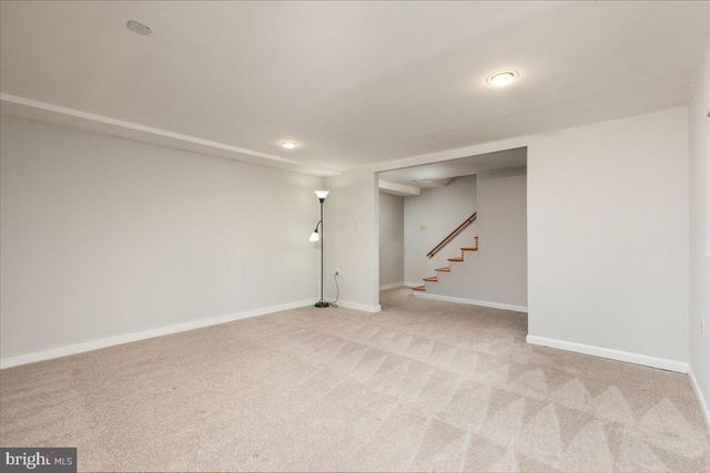 110 GRINDSTONE DR, Winchester, VA 22602