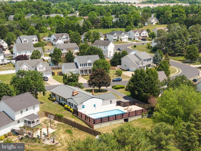 110 GRINDSTONE DR, Winchester, VA 22602