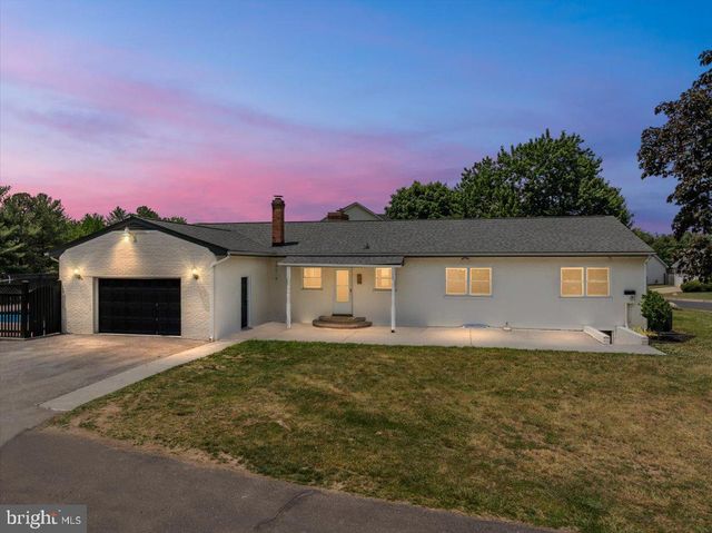110 GRINDSTONE DR, Winchester, VA 22602