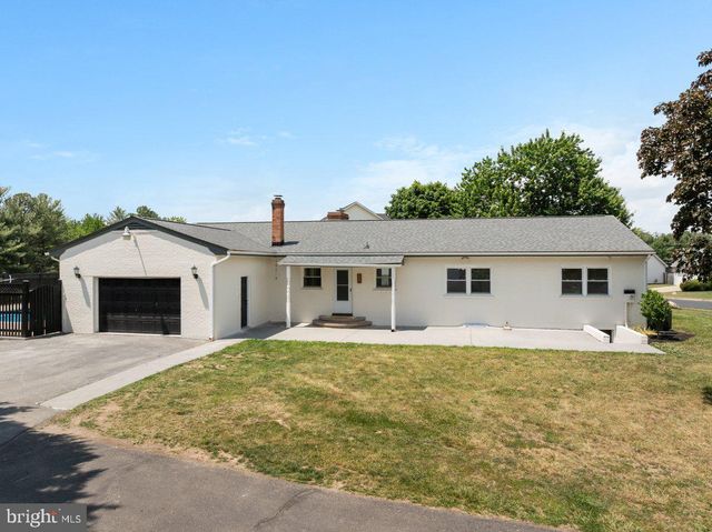 110 GRINDSTONE DR, Winchester, VA 22602