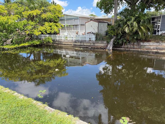 1670 SW 85th Avenue, Davie, FL 33324