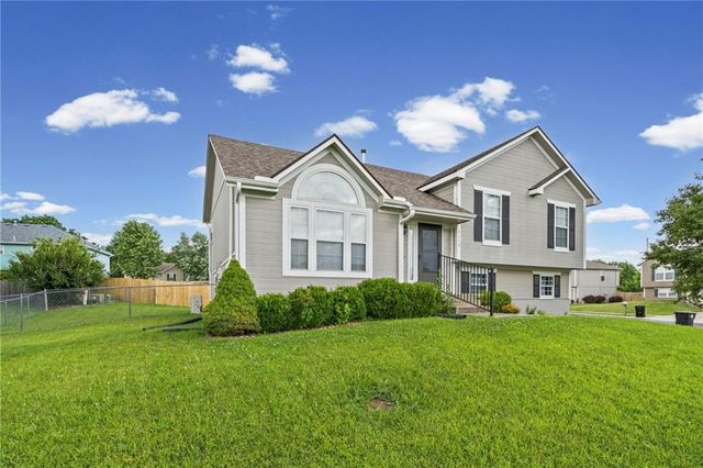 1113 Kent Drive, Belton, MO 64012
