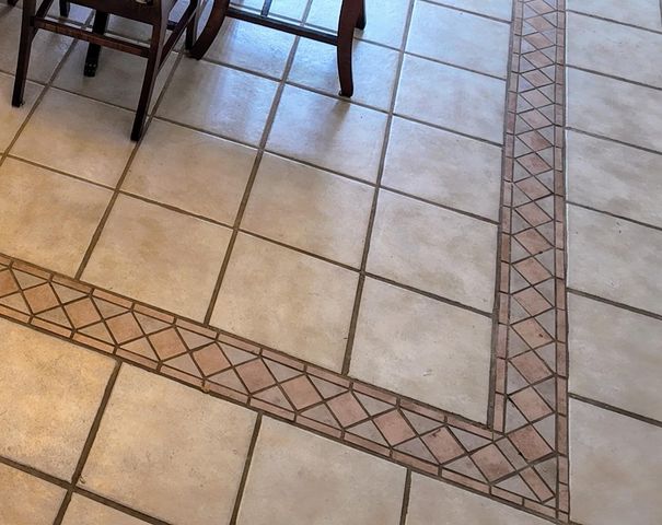 1123 Warbler Drive, Kerrville, TX 78028