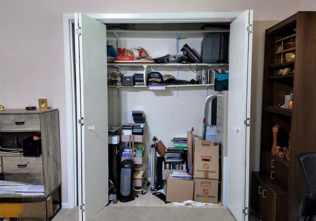 1123 Warbler Drive, Kerrville, TX 78028