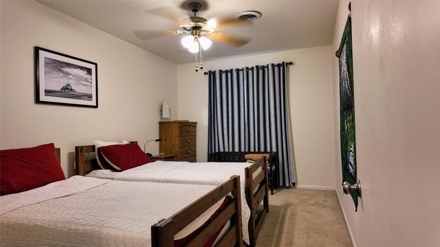 1123 Warbler Drive, Kerrville, TX 78028