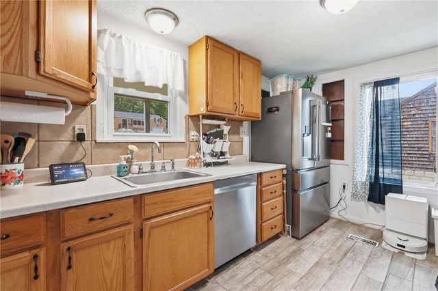 3009 N 52nd Street, Kansas City, KS 66104