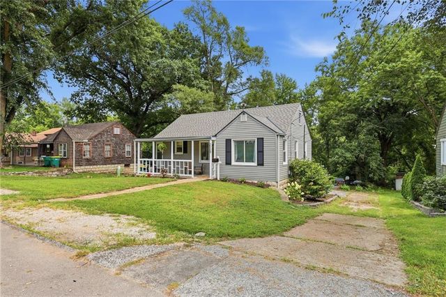 3009 N 52nd Street, Kansas City, KS 66104