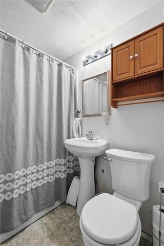 3009 N 52nd Street, Kansas City, KS 66104