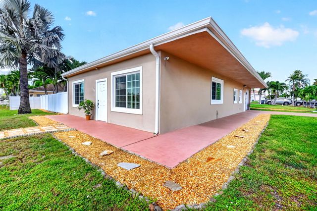 6901 S Congress Avenue, Lake Worth, FL 33462