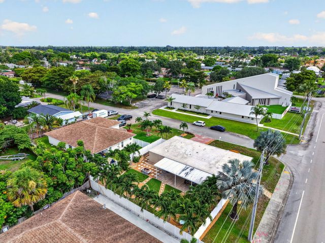 6901 S Congress Avenue, Lake Worth, FL 33462