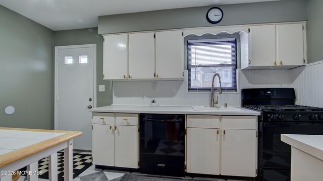 301 Spring Street 19, Red Bank, NJ 07701