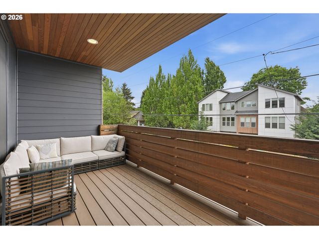 1741 Se BROOKLYN St, Portland, OR 97202
