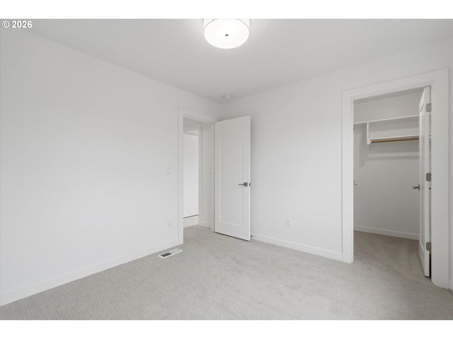 1741 Se BROOKLYN St, Portland, OR 97202