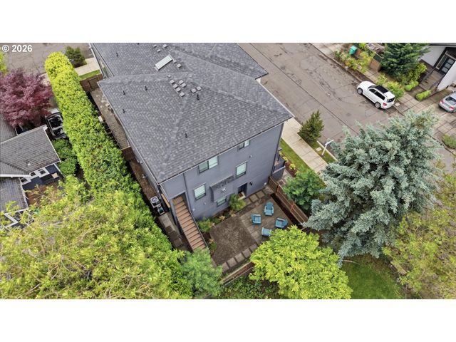 1741 Se BROOKLYN St, Portland, OR 97202