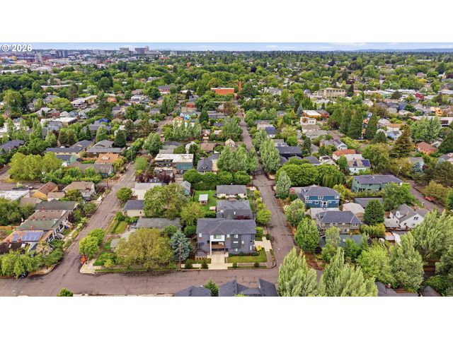1741 Se BROOKLYN St, Portland, OR 97202