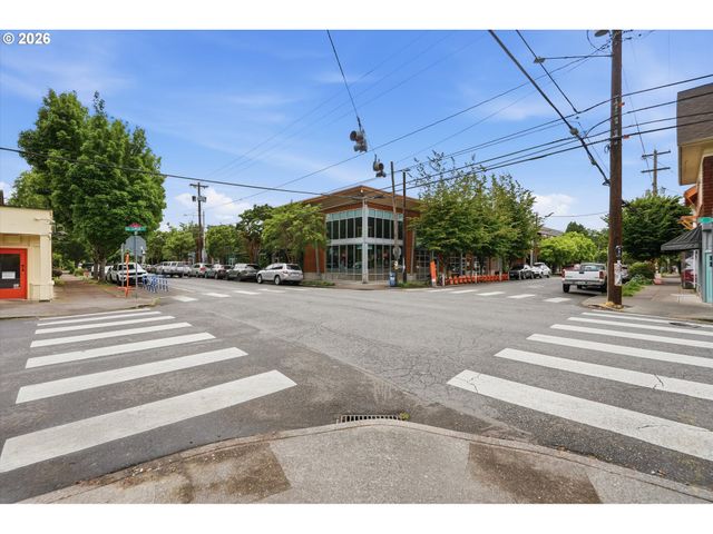 1741 Se BROOKLYN St, Portland, OR 97202