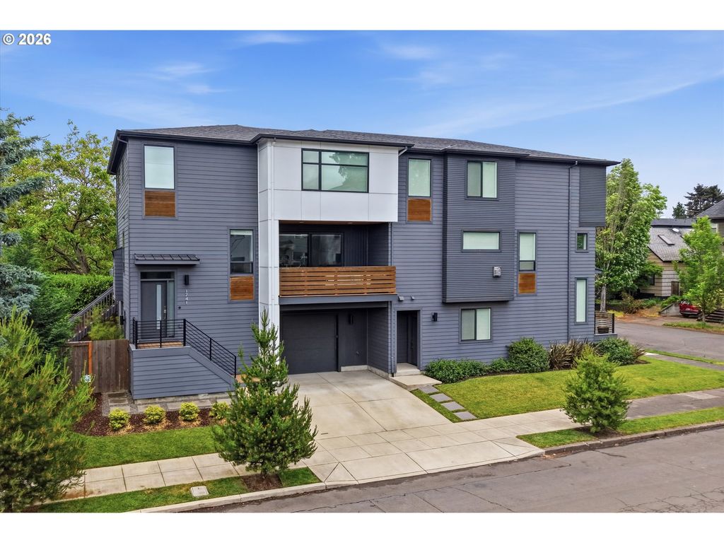 1741 Se BROOKLYN St, Portland, OR 97202